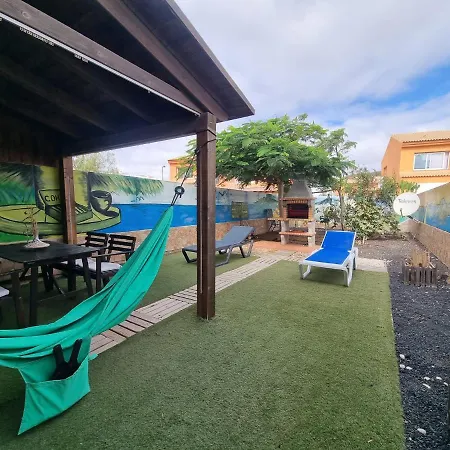Ideal Remote Work, Relaxing, Pool And Surfing 度假居