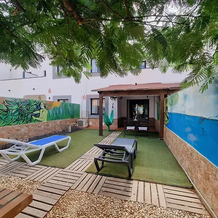 度假居 Ideal Remote Work, Relaxing, Pool And Surfing 科拉雷侯