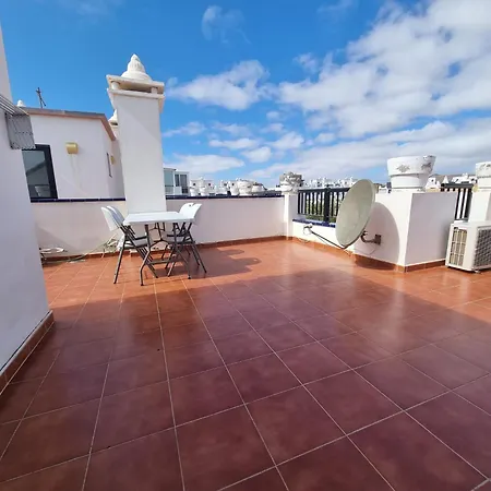 Ideal Remote Work, Relaxing, Pool And Surfing Holiday home *